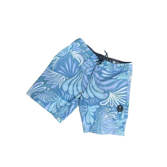VISSLA Jungle Nights 17.5" Boardshort size 32 - Picture 4 of 10